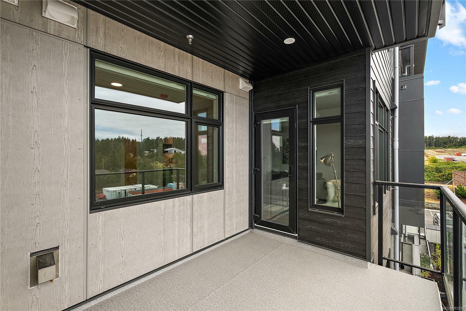 CENTRAL SAANICH, British Columbia, V8M 0B9, CA, 2 Bedrooms Bedrooms, ,Residential,For Sale,1874725