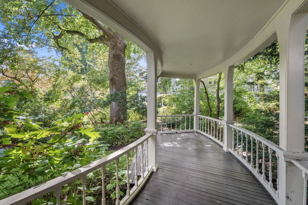 Cambridge, Massachusetts, 02138, United States, 6 Bedrooms Bedrooms, ,4 BathroomsBathrooms,Residential,For Sale,1957179