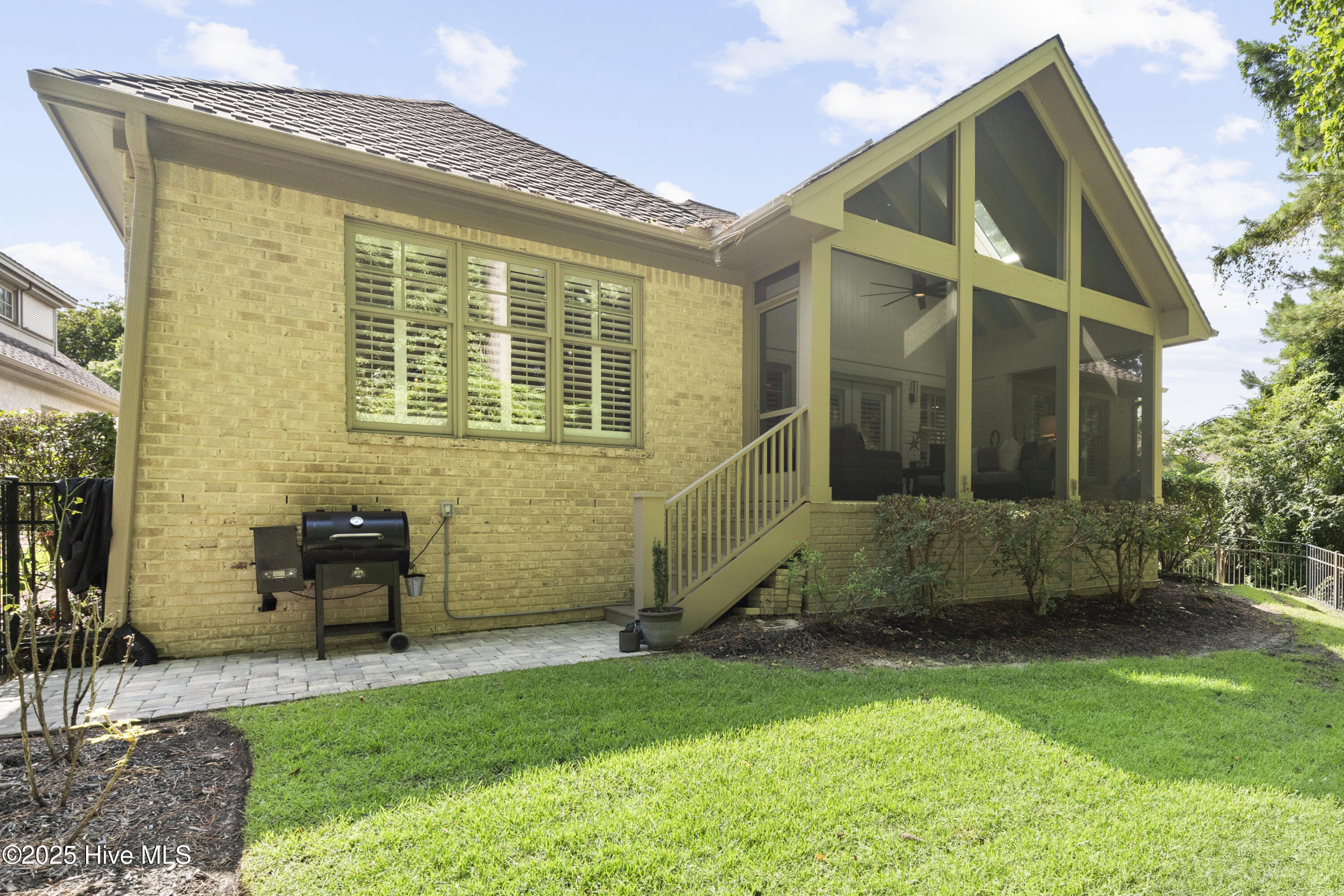 Wilmington, North Carolina, 28405, United States, 3 Bedrooms Bedrooms, ,3 BathroomsBathrooms,Residential,For Sale,1924971