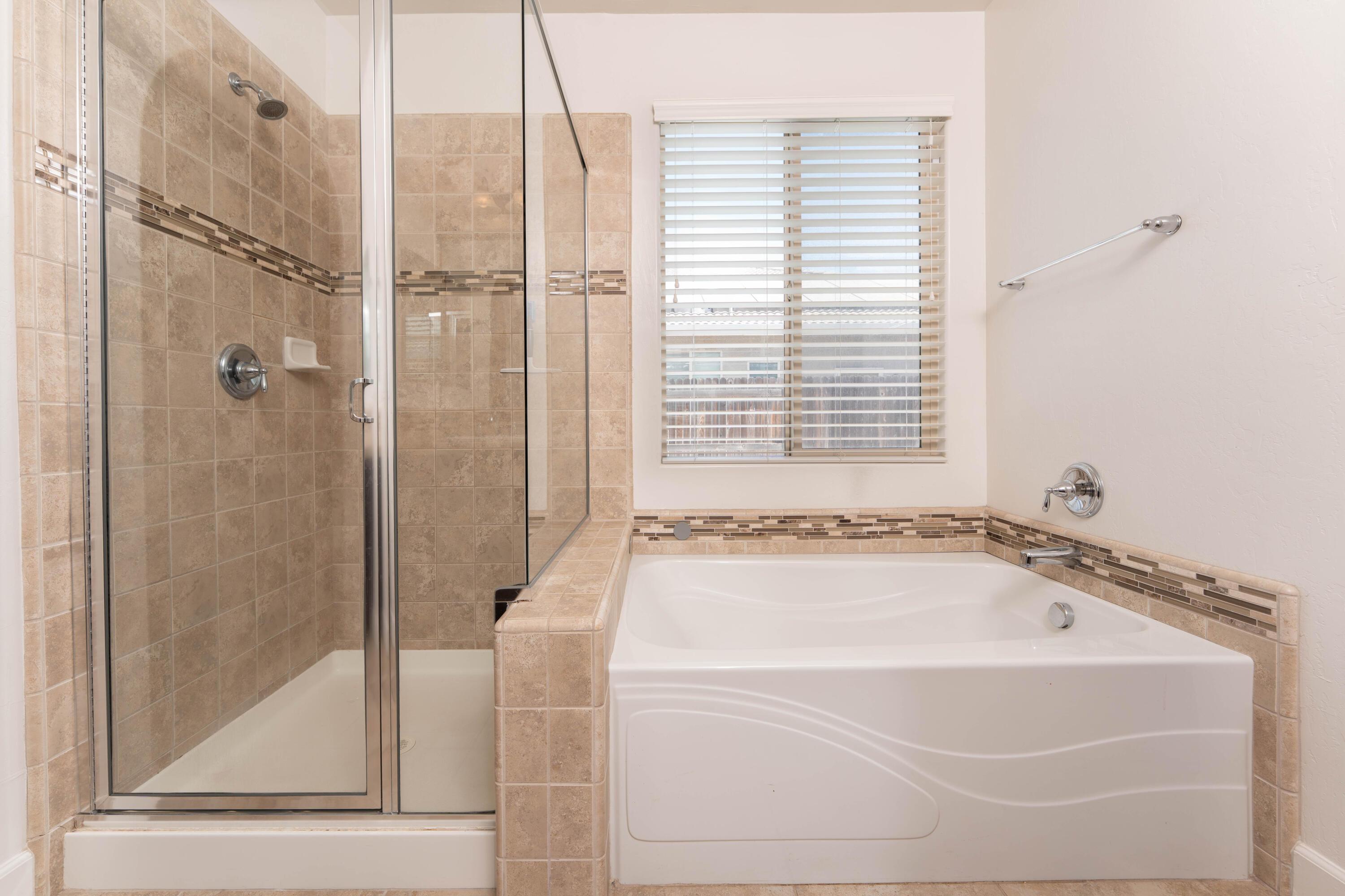 Tulare, California, 93274, United States, 4 Bedrooms Bedrooms, ,3 BathroomsBathrooms,Residential,For Sale,1975083