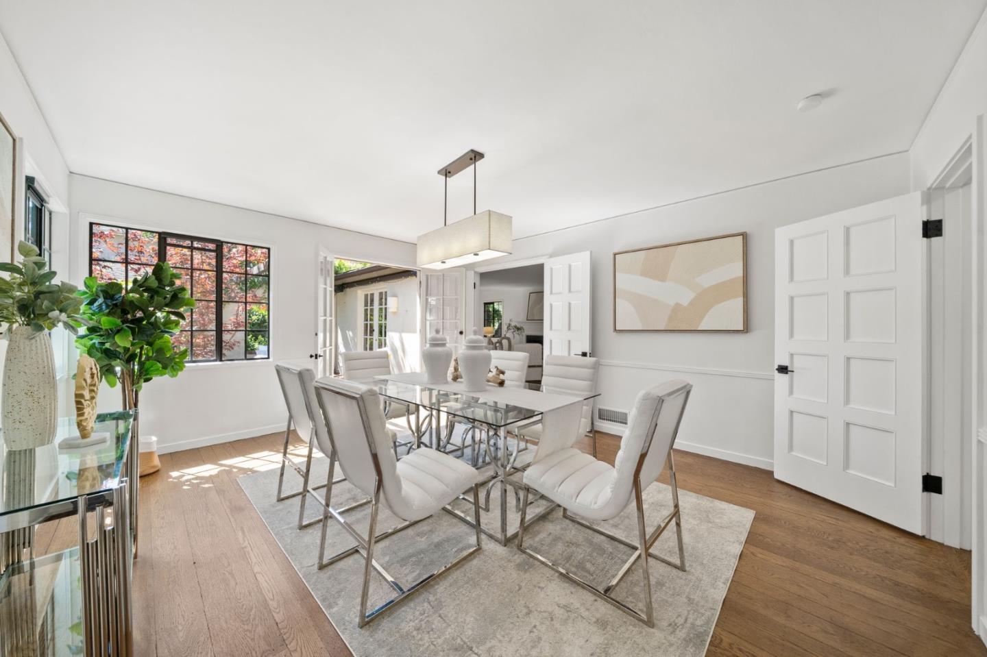 Palo Alto, California, 94301, United States, 4 Bedrooms Bedrooms, ,4 BathroomsBathrooms,Residential,For Sale,1837921