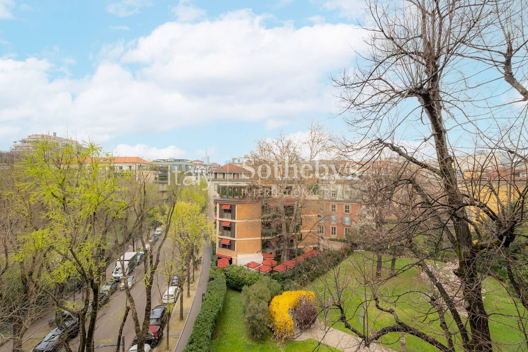  Elegant and spacious apartment with views of an exclusive garden - 物件實景