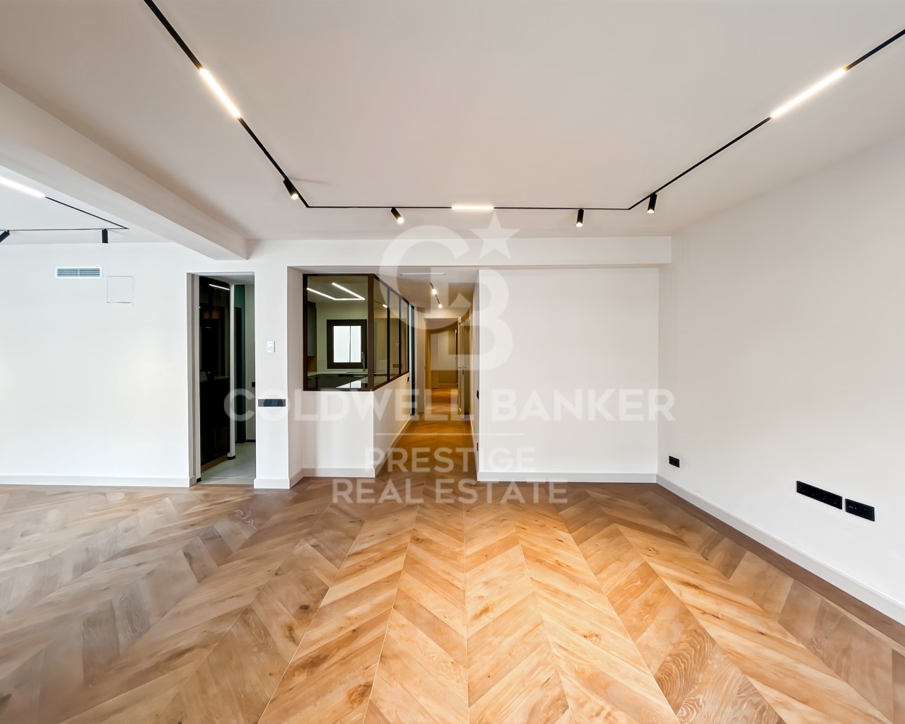 Barcelona, Catalonia, ES, 4 Bedrooms Bedrooms, ,3 BathroomsBathrooms,Residential,For Sale,1805126