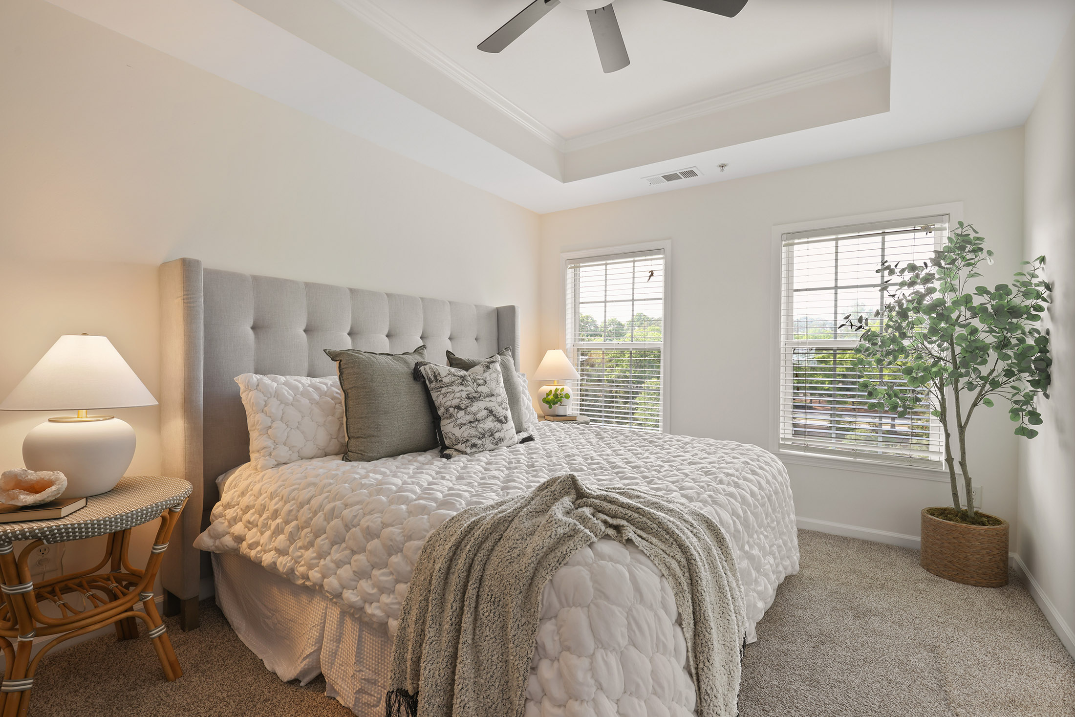  Move-in Ready Townhome in Highlands View - 物件實景