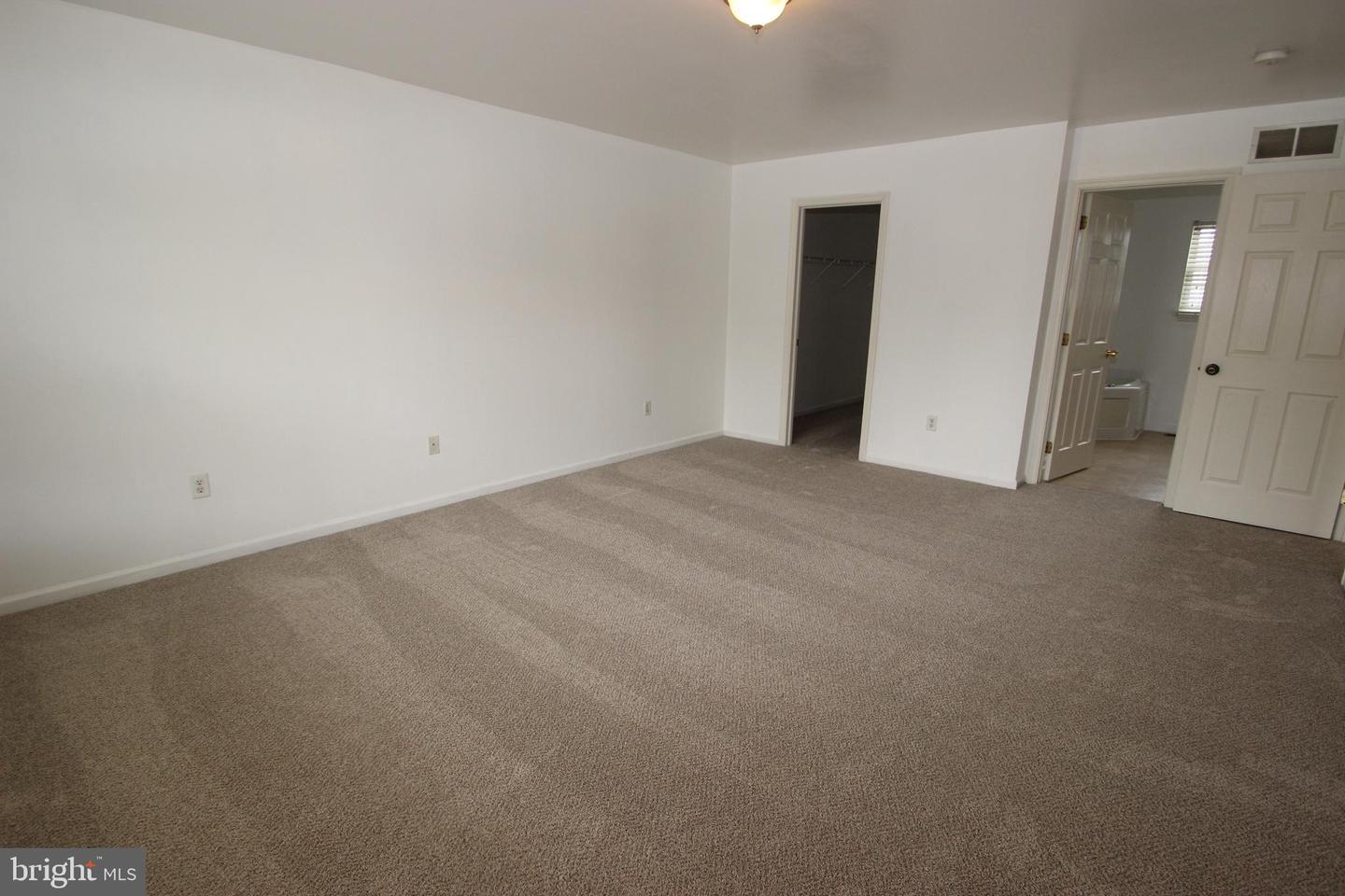 New Castle, Delaware, 19720, United States, 4 Bedrooms Bedrooms, ,3 BathroomsBathrooms,Residential,For Sale,2049034