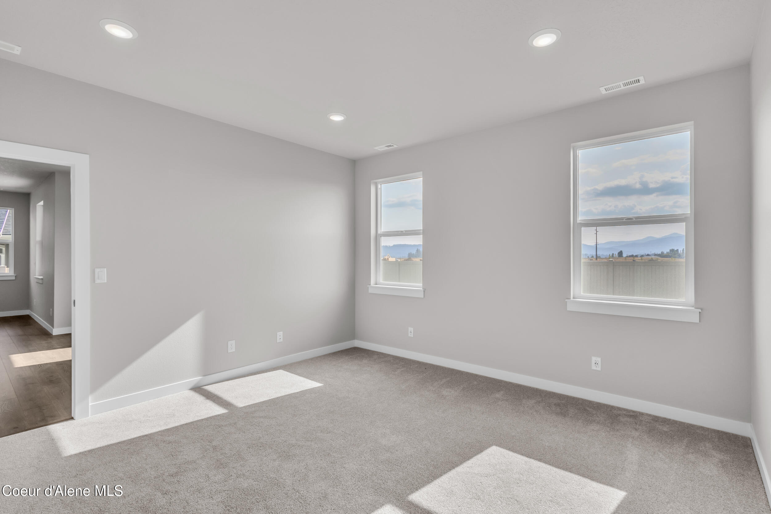 Coeur d'Alene, Idaho, 83815, United States, 4 Bedrooms Bedrooms, ,2 BathroomsBathrooms,Residential,For Sale,1975226