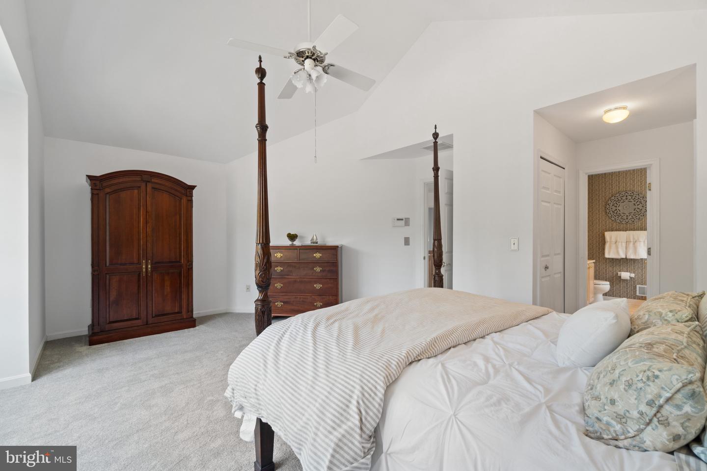 Annapolis, Maryland, 21403, United States, 4 Bedrooms Bedrooms, ,3 BathroomsBathrooms,Residential,For Sale,1925191