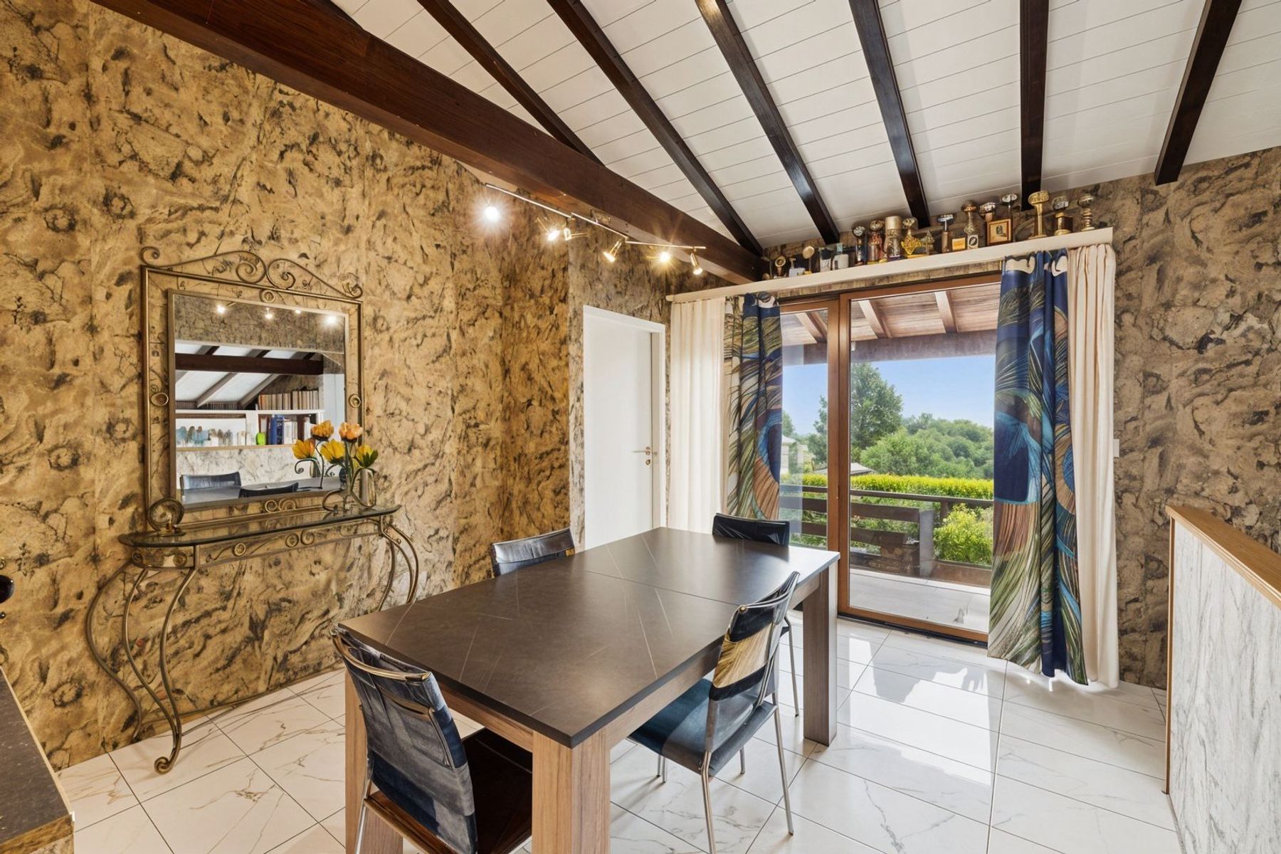  Detached chalet, quiet location with lake view - 物件實景
