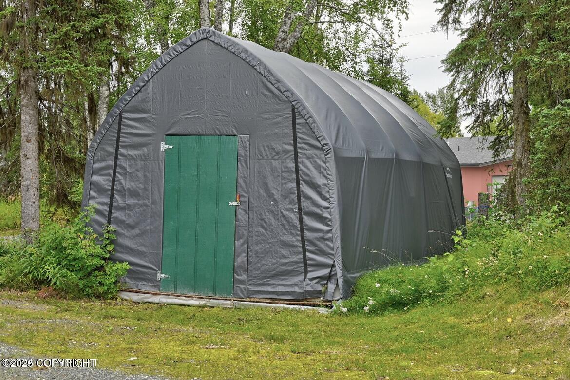 Soldotna, Alaska, 99669, United States, 6 Bedrooms Bedrooms, ,3 BathroomsBathrooms,Residential,For Sale,1984218