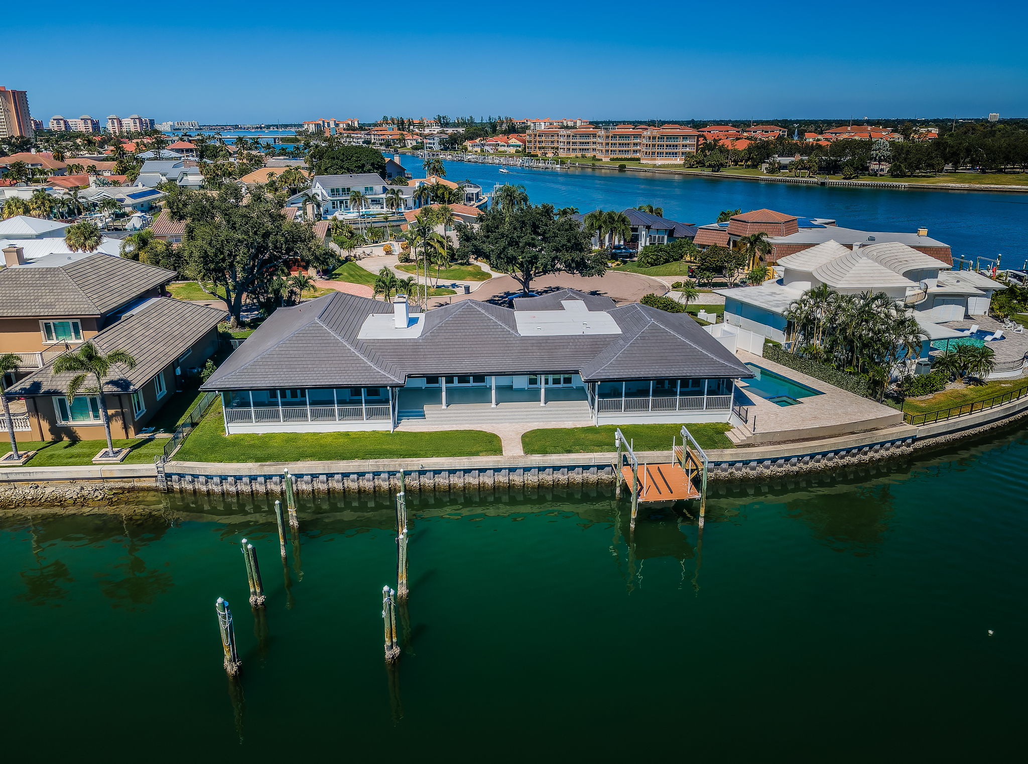 St Petersburg, Florida, 33715, United States, 4 Bedrooms Bedrooms, ,6 BathroomsBathrooms,Residential,For Sale,1978713