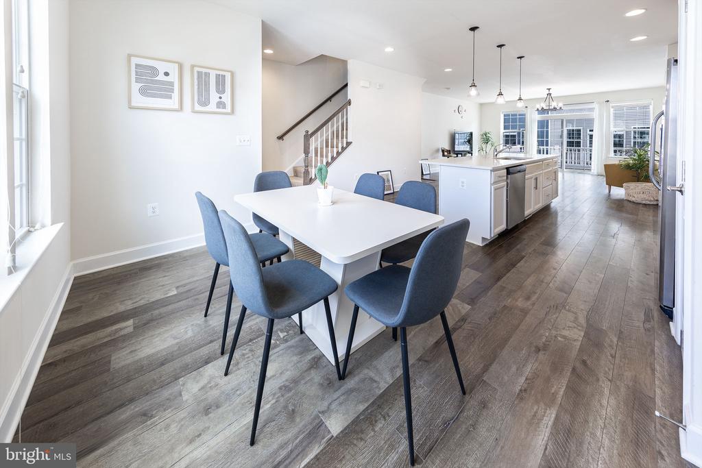 Haymarket, Virginia, 20169, United States, 3 Bedrooms Bedrooms, ,4 BathroomsBathrooms,Residential,For Sale,1904244
