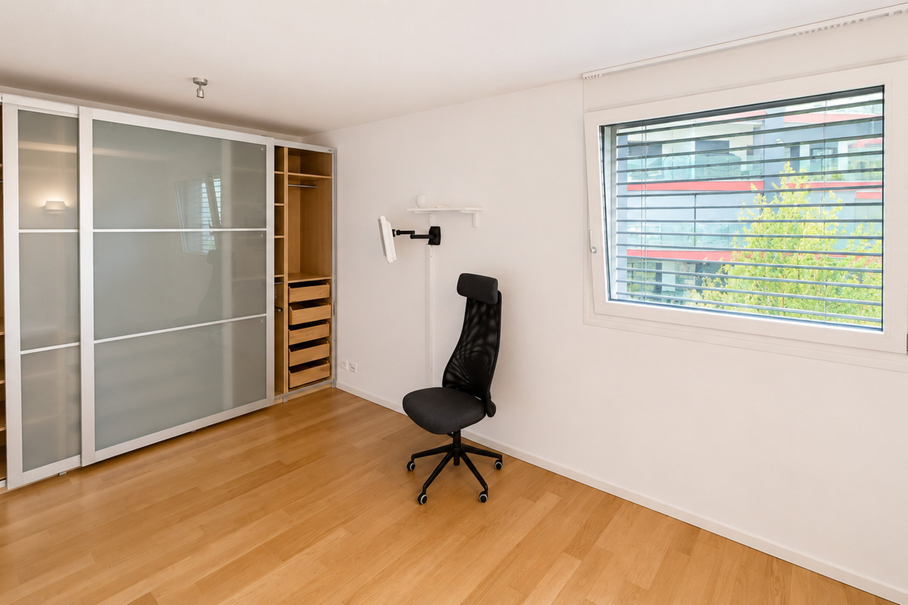  Modern lake view apartment near the city center - 物件實景