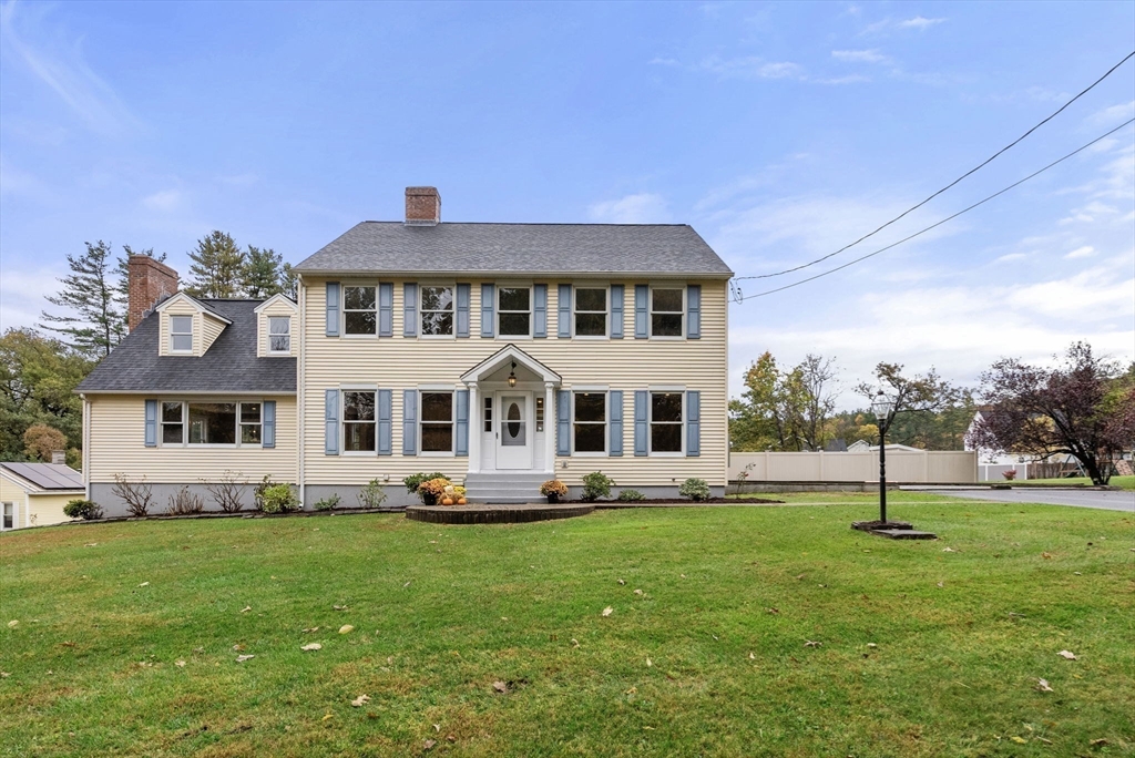 Greenfield, Massachusetts, 01301, United States, 4 Bedrooms Bedrooms, ,4 BathroomsBathrooms,Residential,For Sale,1967779