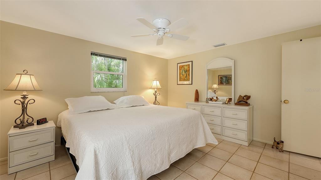 Sarasota, Florida, 34234, United States, 2 Bedrooms Bedrooms, ,2 BathroomsBathrooms,Residential,For Sale,1875494