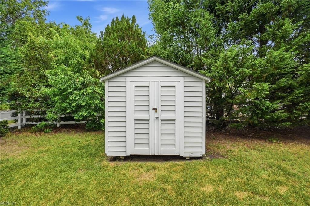 Virginia Beach, Virginia, 23456, United States, 4 Bedrooms Bedrooms, ,3 BathroomsBathrooms,Residential,For Sale,2048276
