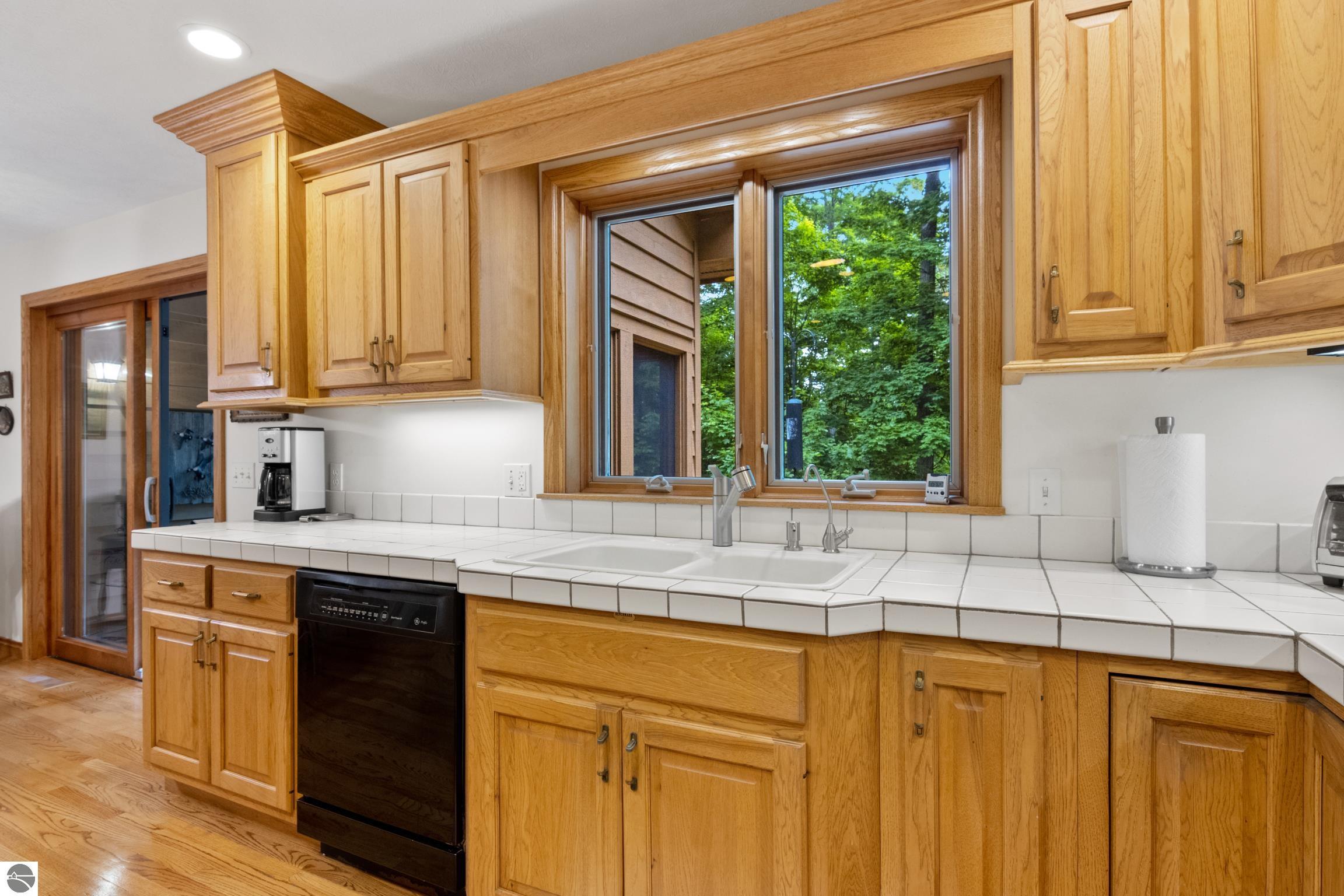 Suttons Bay, Michigan, 49682, United States, 3 Bedrooms Bedrooms, ,3 BathroomsBathrooms,Residential,For Sale,1943480