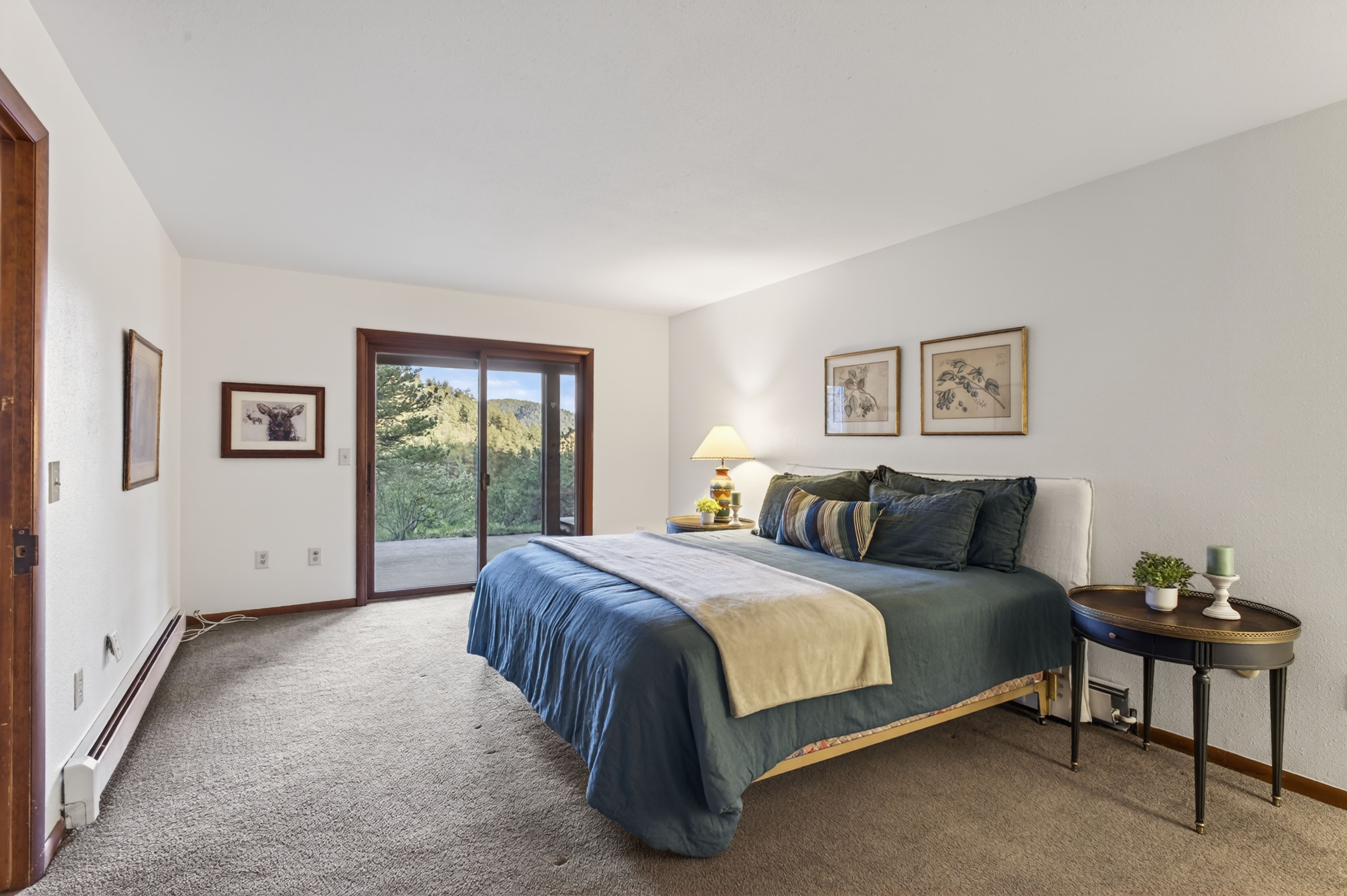  Ranch-style Custom Home on 1.16 Acre Sunny and Treed Lot in Genesee - 物件實景