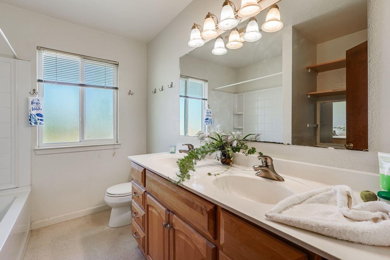 749 S Atherton Drive, Lodi, California, 95242, United States, 4 Bedrooms Bedrooms, ,3 BathroomsBathrooms,Residential,For Sale,749 S Atherton Drive,1588040