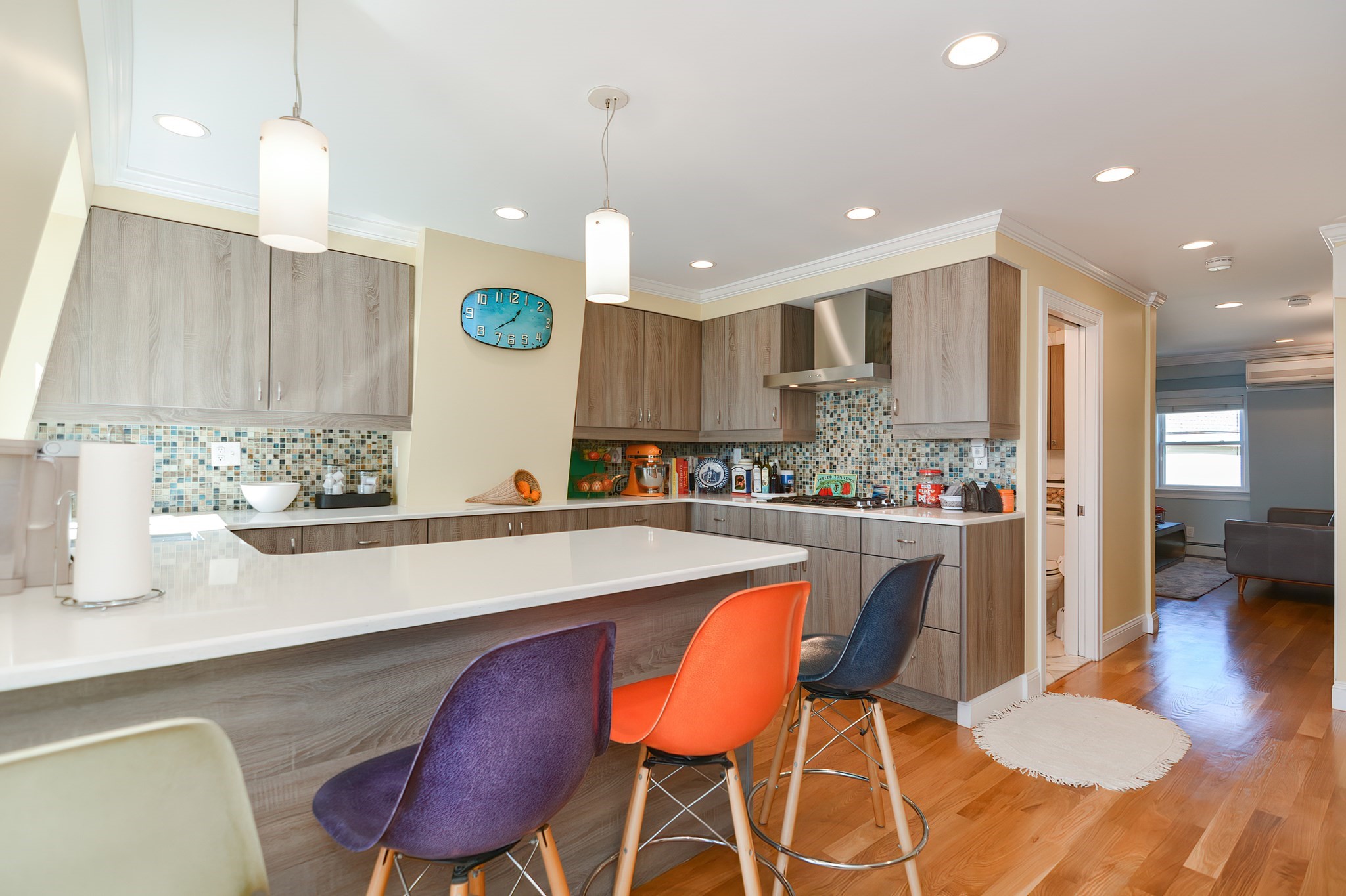 East Boston, Massachusetts, 02128, United States, 2 Bedrooms Bedrooms, ,1 BathroomBathrooms,Residential,For Sale,1938178