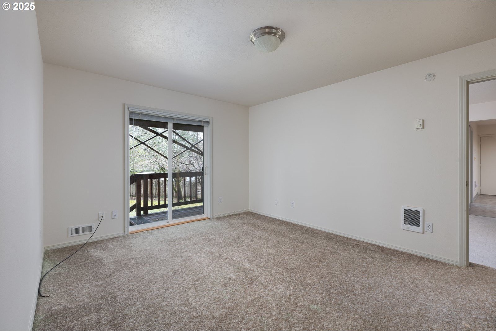 Toledo, Oregon, 97391, United States, 6 Bedrooms Bedrooms, ,4 BathroomsBathrooms,Residential,For Sale,1722214