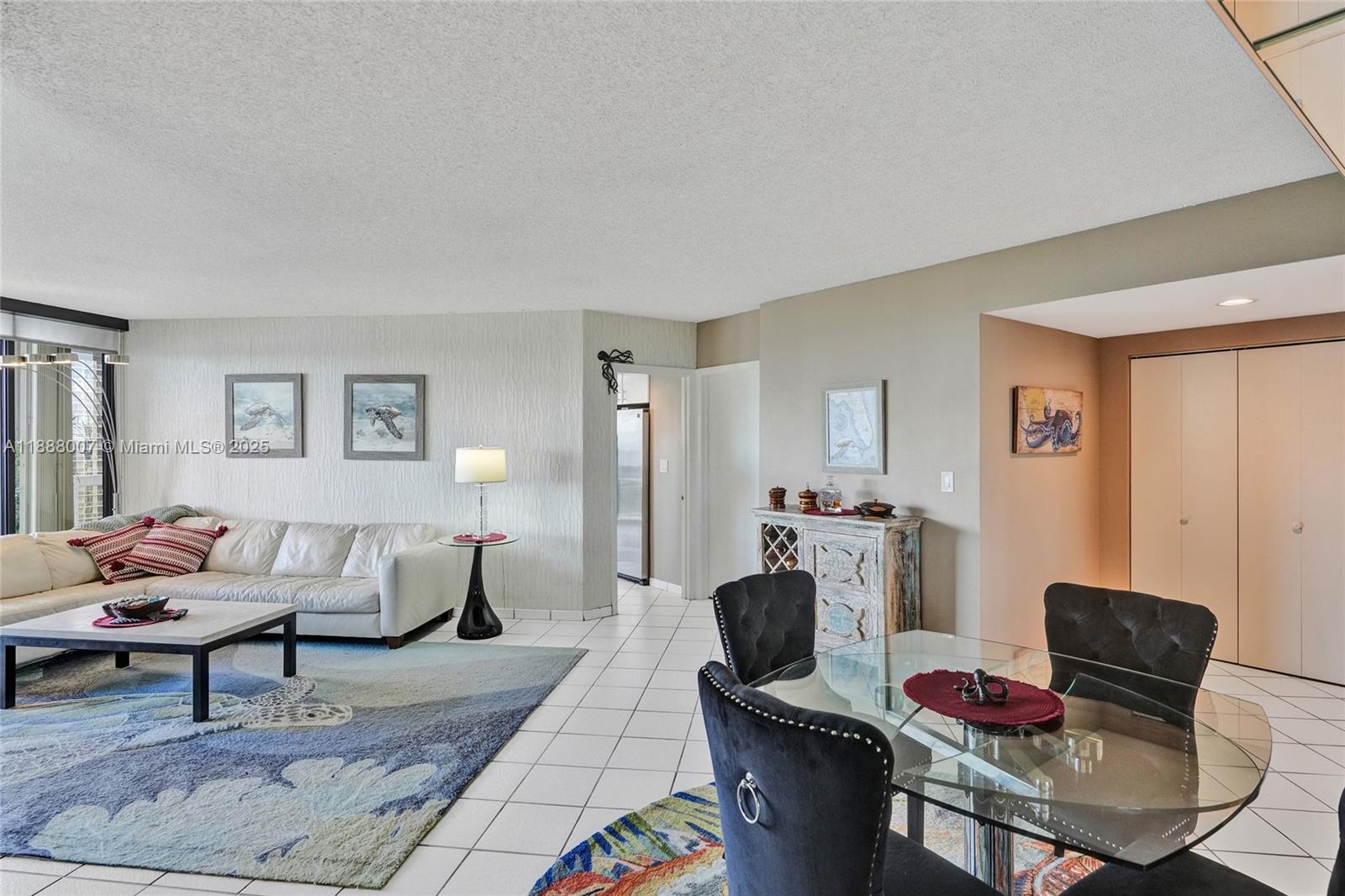 Aventura, Florida, 33180, United States, 2 Bedrooms Bedrooms, ,2 BathroomsBathrooms,Residential,For Sale,1954501