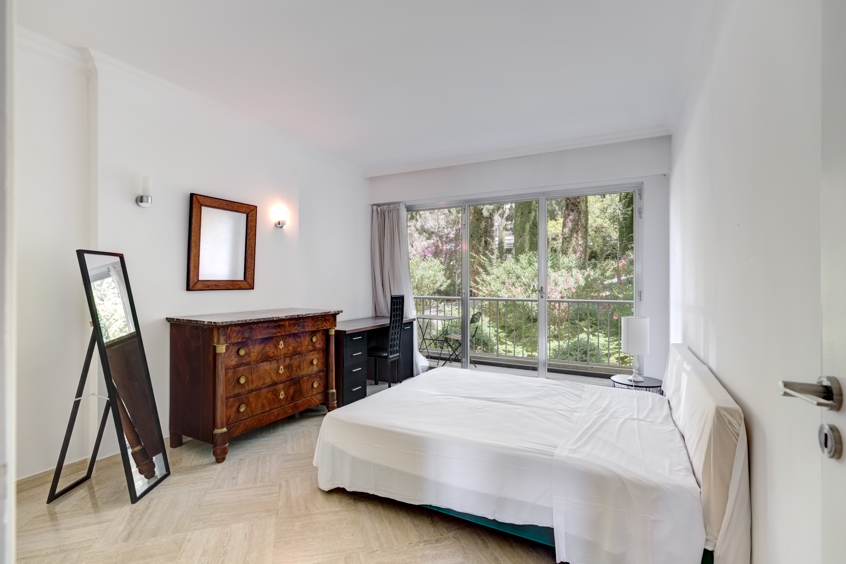  Sea view apartment for renovation in a prestigious residence in Cannes Californ… - 物件實景