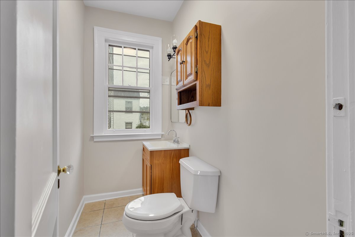 Wethersfield, Connecticut, 06109, United States, 6 Bedrooms Bedrooms, ,3 BathroomsBathrooms,Residential,For Sale,2007833