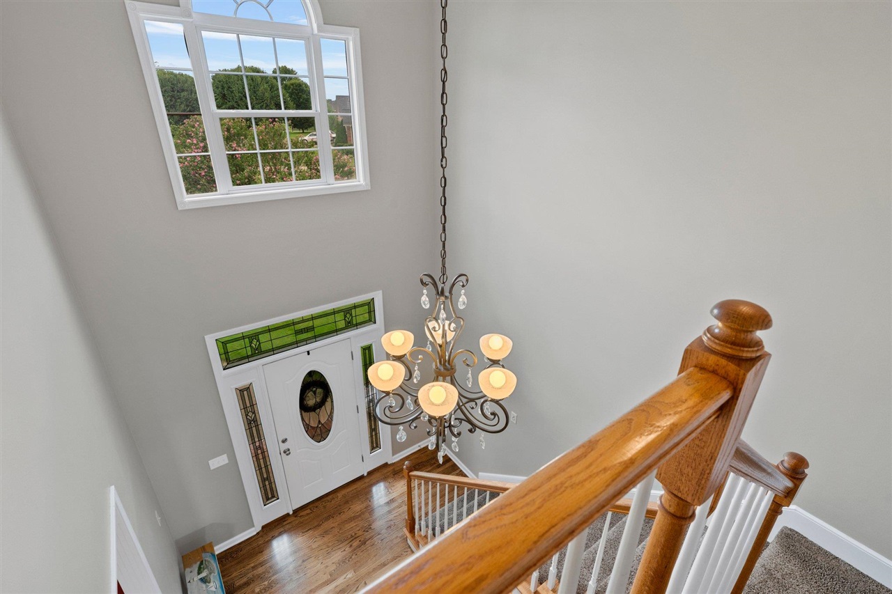 Bowling Green, Kentucky, 42104, United States, 6 Bedrooms Bedrooms, ,4 BathroomsBathrooms,Residential,For Sale,1882789