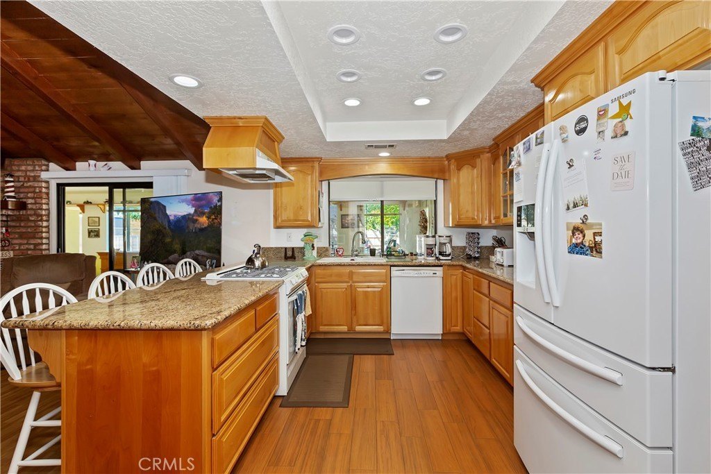 Hesperia, California, 92345, United States, 3 Bedrooms Bedrooms, ,2 BathroomsBathrooms,Residential,For Sale,1933281