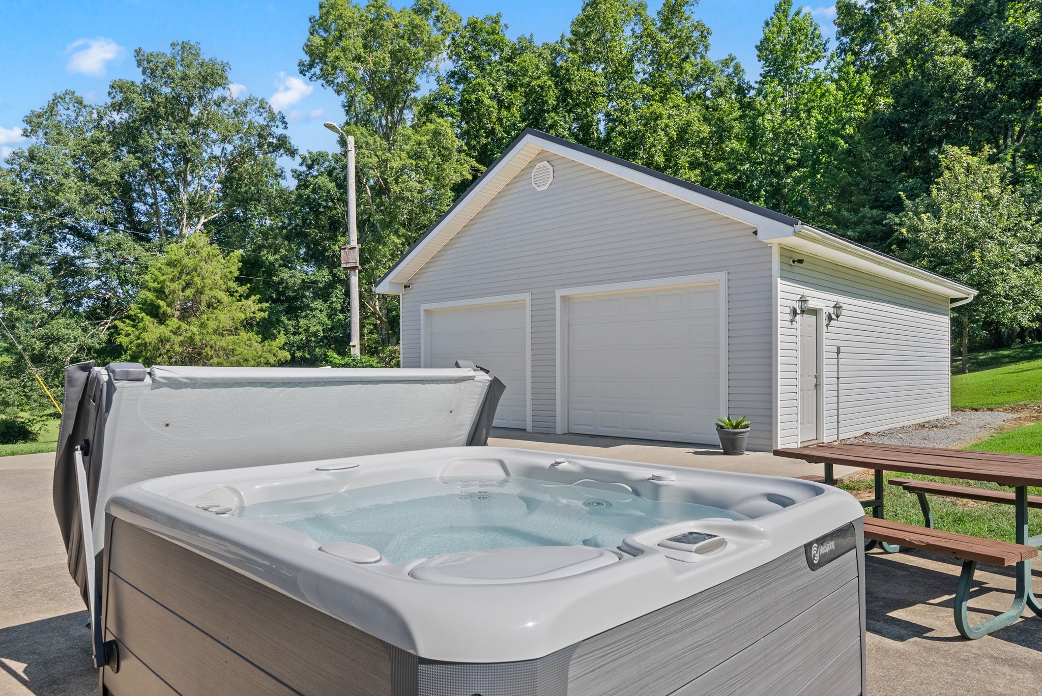 Cadiz, Kentucky, 42211, United States, 4 Bedrooms Bedrooms, ,3 BathroomsBathrooms,Residential,For Sale,1977115