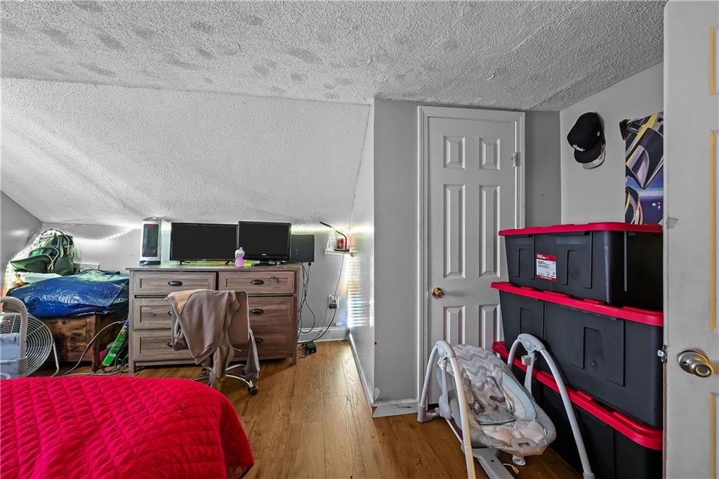 Woonsocket, Rhode Island, 02895, United States, 7 Bedrooms Bedrooms, ,3 BathroomsBathrooms,Residential,For Sale,1935382