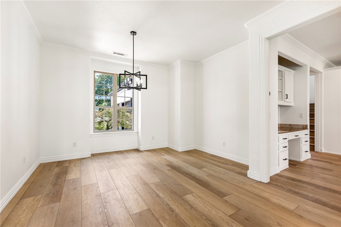 Fayetteville, Arkansas, 72701, United States, 4 Bedrooms Bedrooms, ,3 BathroomsBathrooms,Residential,For Sale,1907520