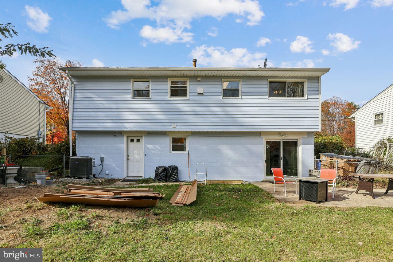 Rockville, Maryland, 20851, United States, 4 Bedrooms Bedrooms, ,2 BathroomsBathrooms,Residential,For Sale,1987492