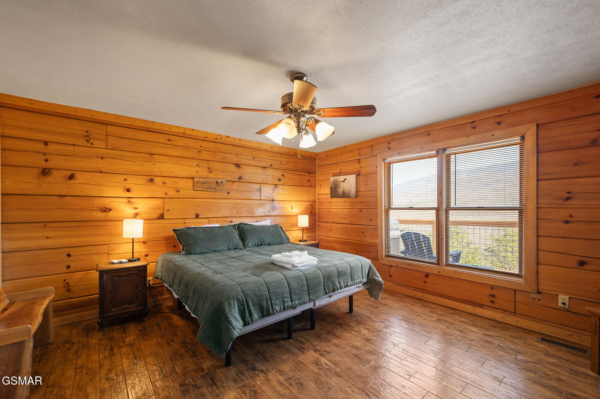 Gatlinburg, Tennessee, 37738, United States, 3 Bedrooms Bedrooms, ,3 BathroomsBathrooms,Residential,For Sale,1977733