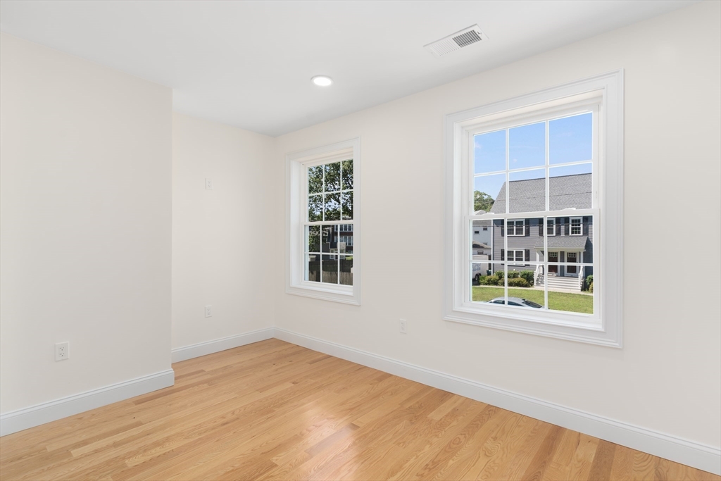 Attleboro, Massachusetts, 02703, United States, 3 Bedrooms Bedrooms, ,3 BathroomsBathrooms,Residential,For Sale,1908600