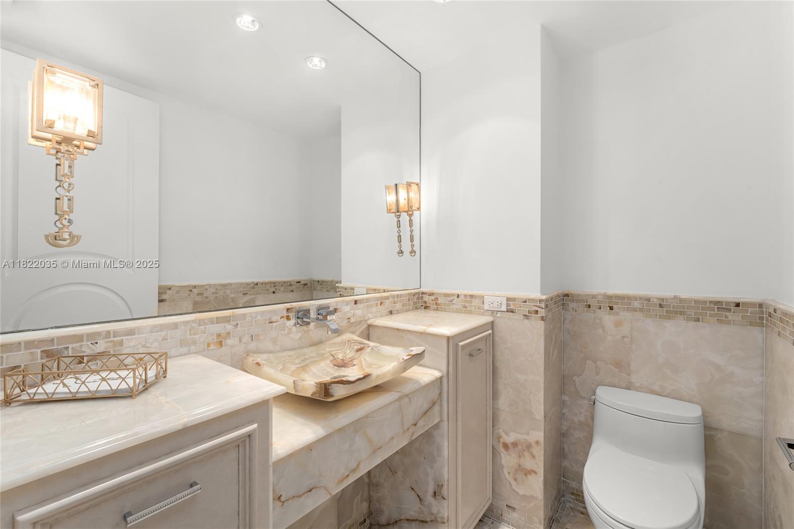 Miami Beach, Florida, 33109, United States, 4 Bedrooms Bedrooms, ,5 BathroomsBathrooms,Residential,For Sale,1858319
