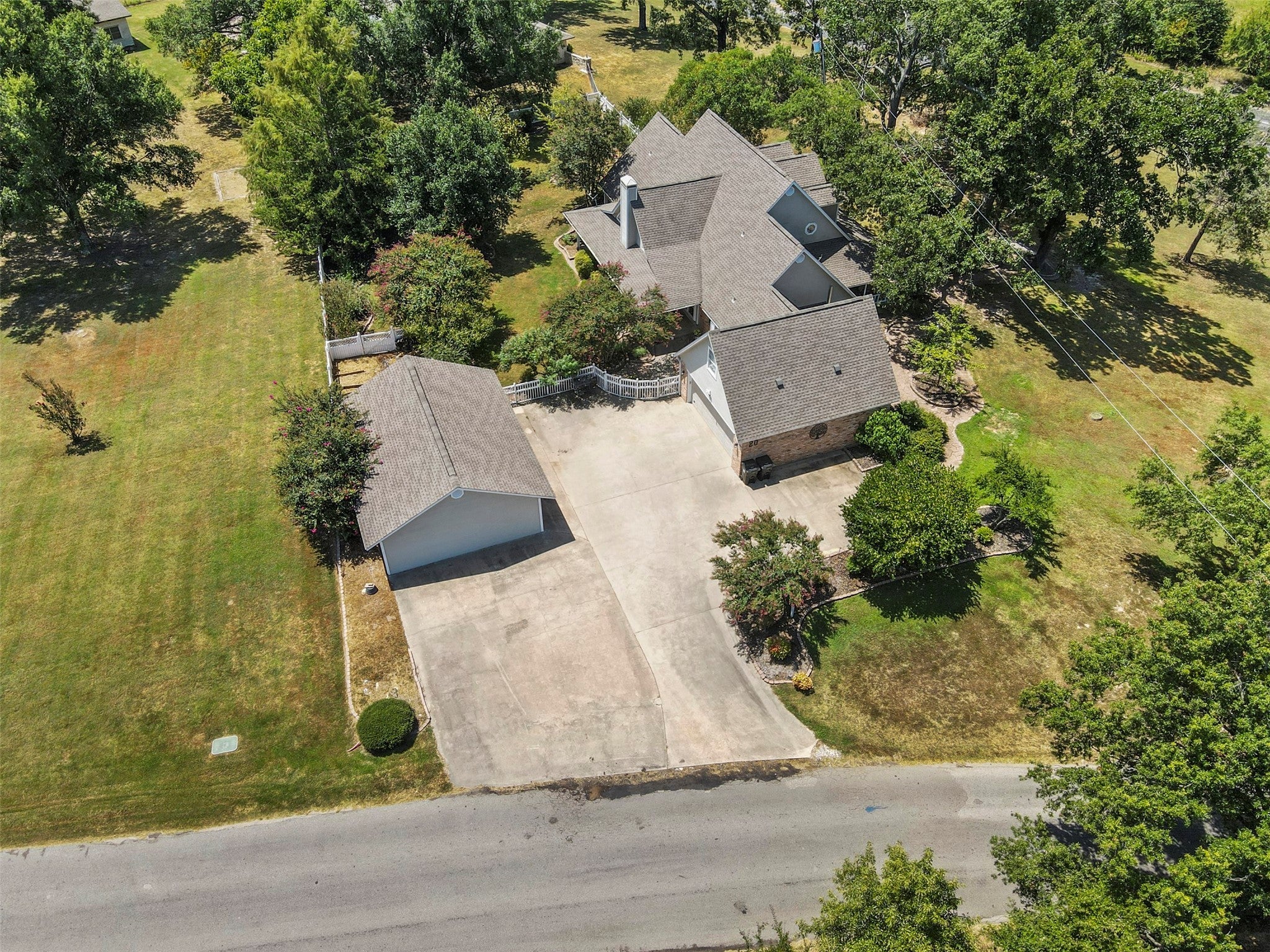 Sulphur Springs, Texas, 75482, United States, 3 Bedrooms Bedrooms, ,3 BathroomsBathrooms,Residential,For Sale,1907835
