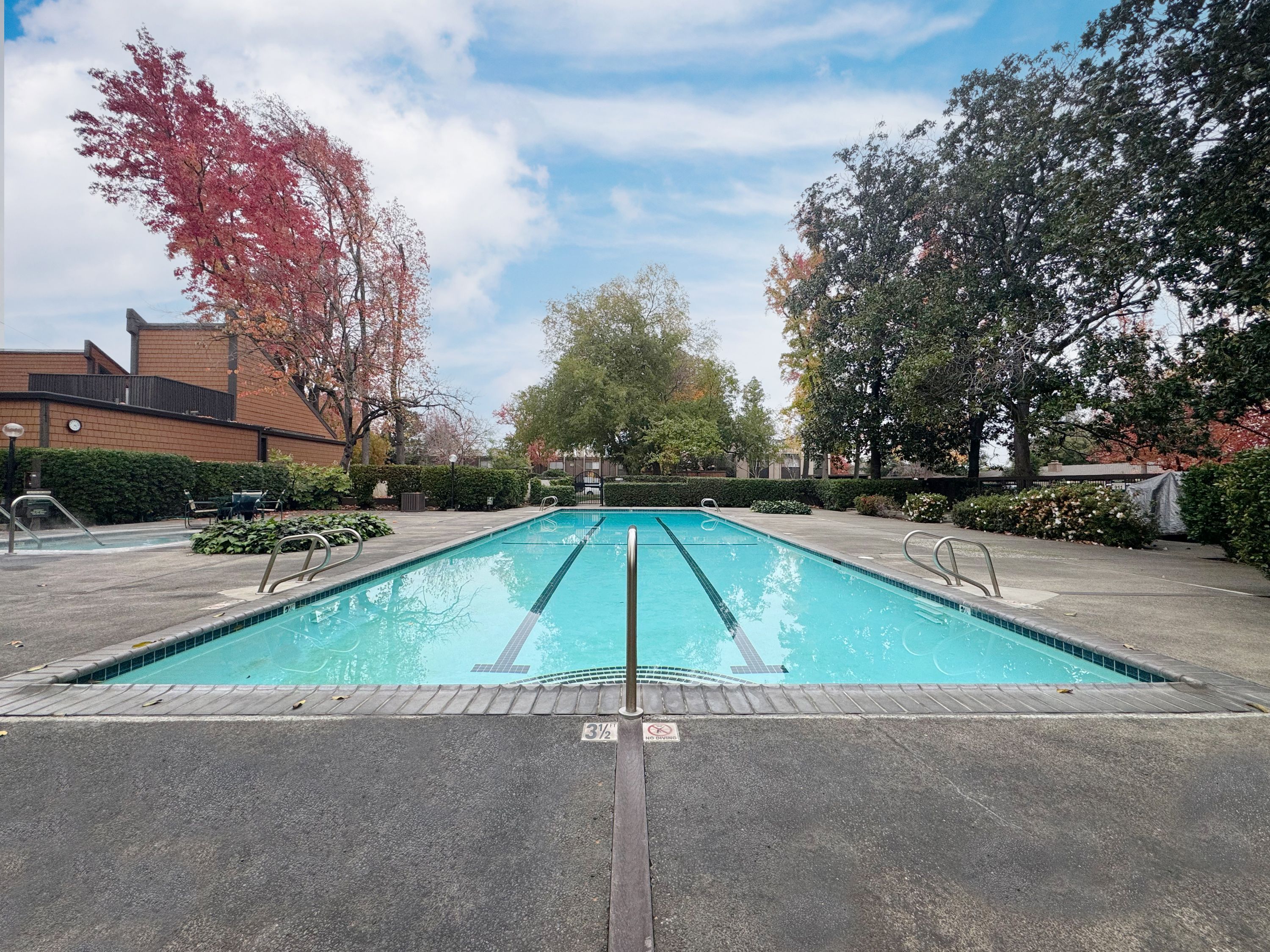  709 Woodside Lane East #2, Sacramento, CA 95825 - 物件實景