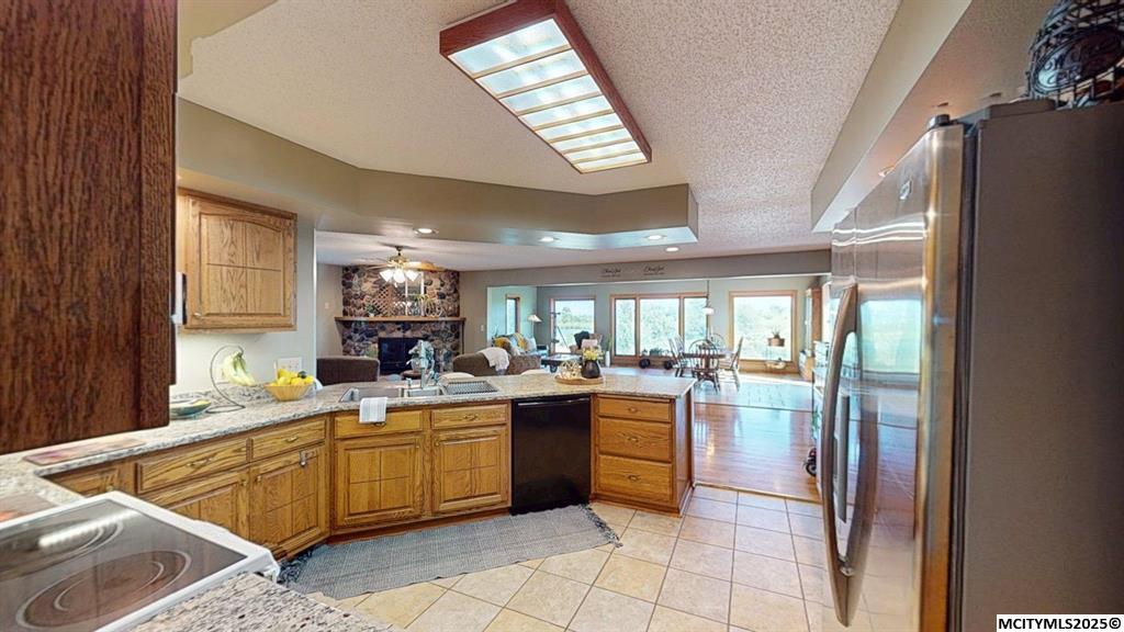 Clear Lake, Iowa, 50428, United States, 3 Bedrooms Bedrooms, ,2 BathroomsBathrooms,Residential,For Sale,1975184