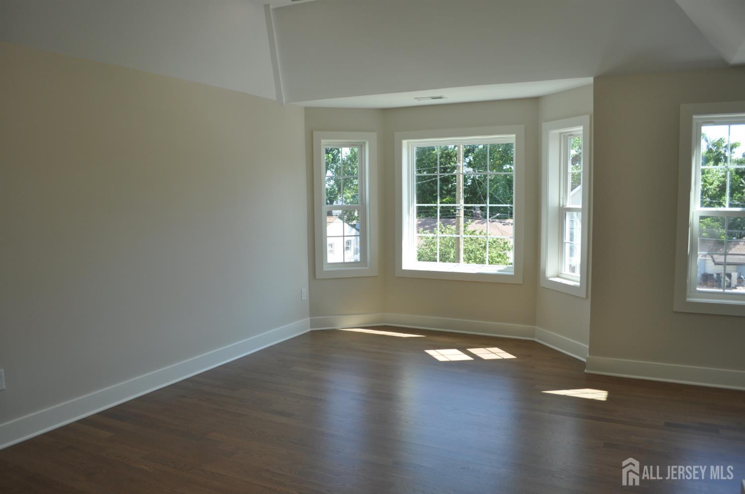 Woodbridge, New Jersey, 07095, United States, 4 Bedrooms Bedrooms, ,4 BathroomsBathrooms,Residential,For Sale,1920305