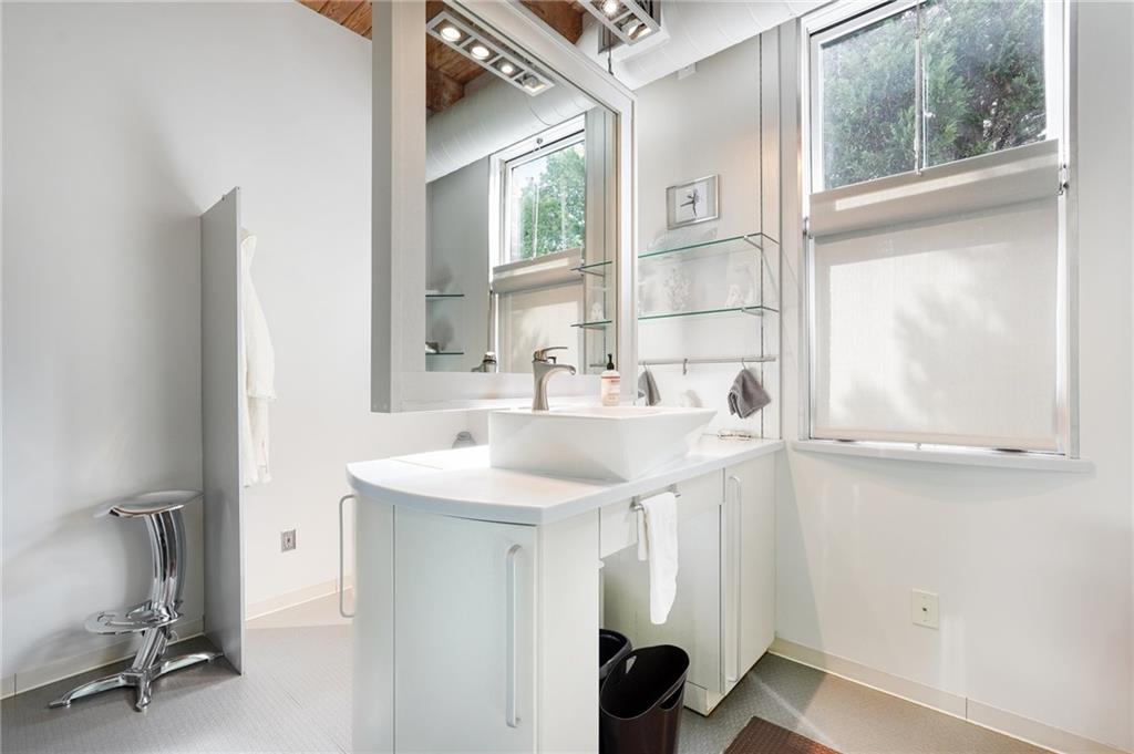 Atlanta, Georgia, 30313, United States, 2 Bedrooms Bedrooms, ,3 BathroomsBathrooms,Residential,For Sale,1978100