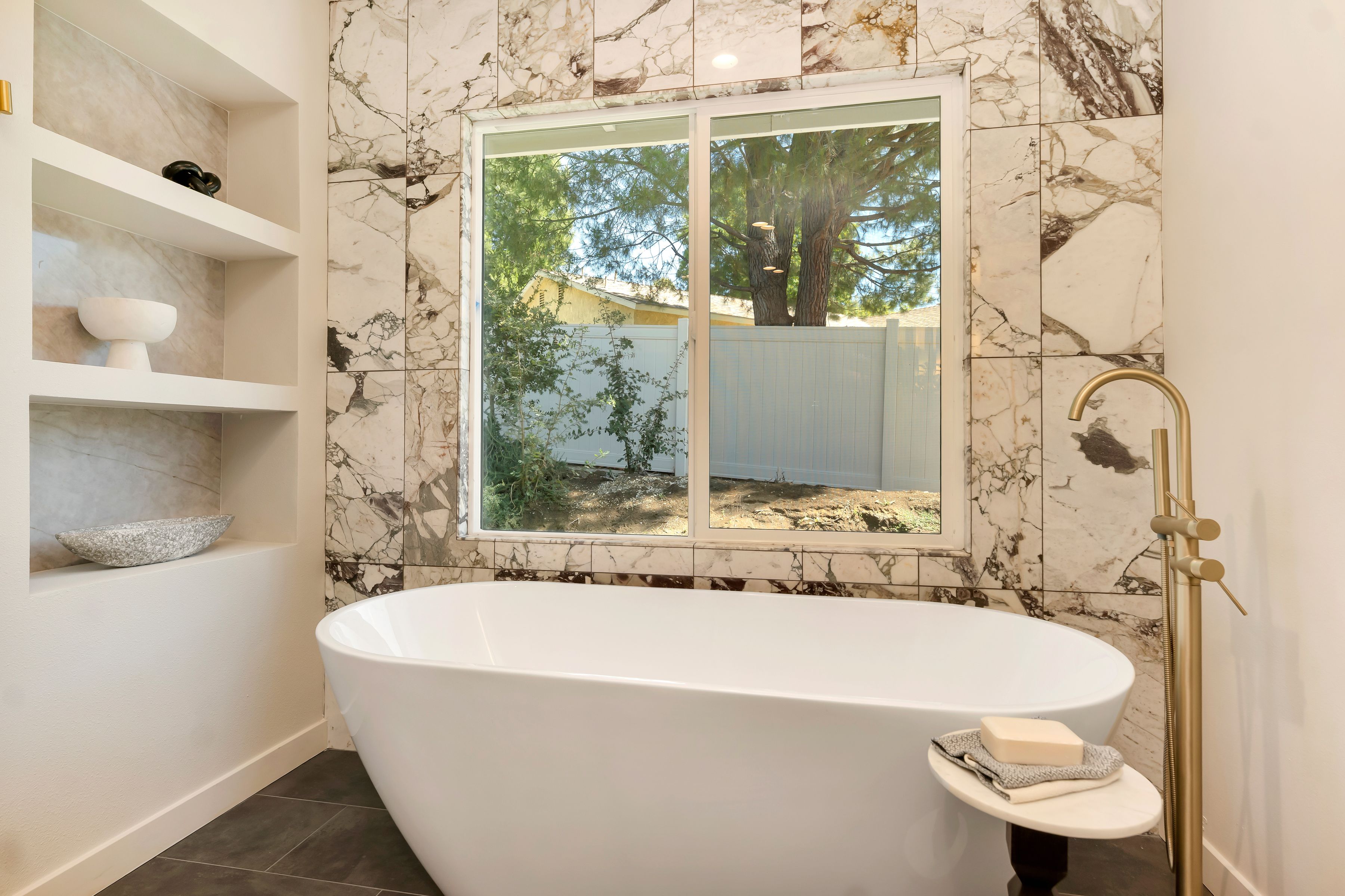  5354 Lewis Road, Agoura Hills - 物件實景