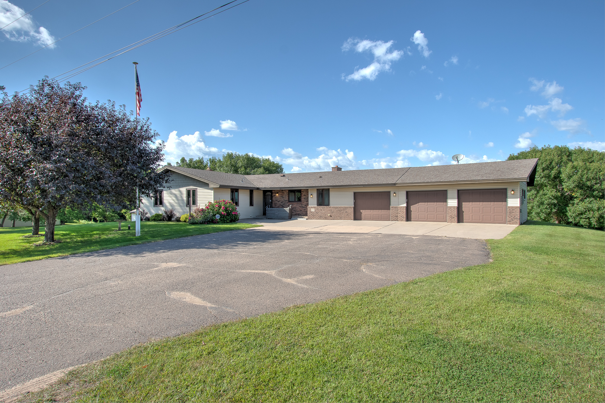 Cambridge, Minnesota, 55008, United States, 4 Bedrooms Bedrooms, ,1 BathroomBathrooms,Residential,For Sale,1973856