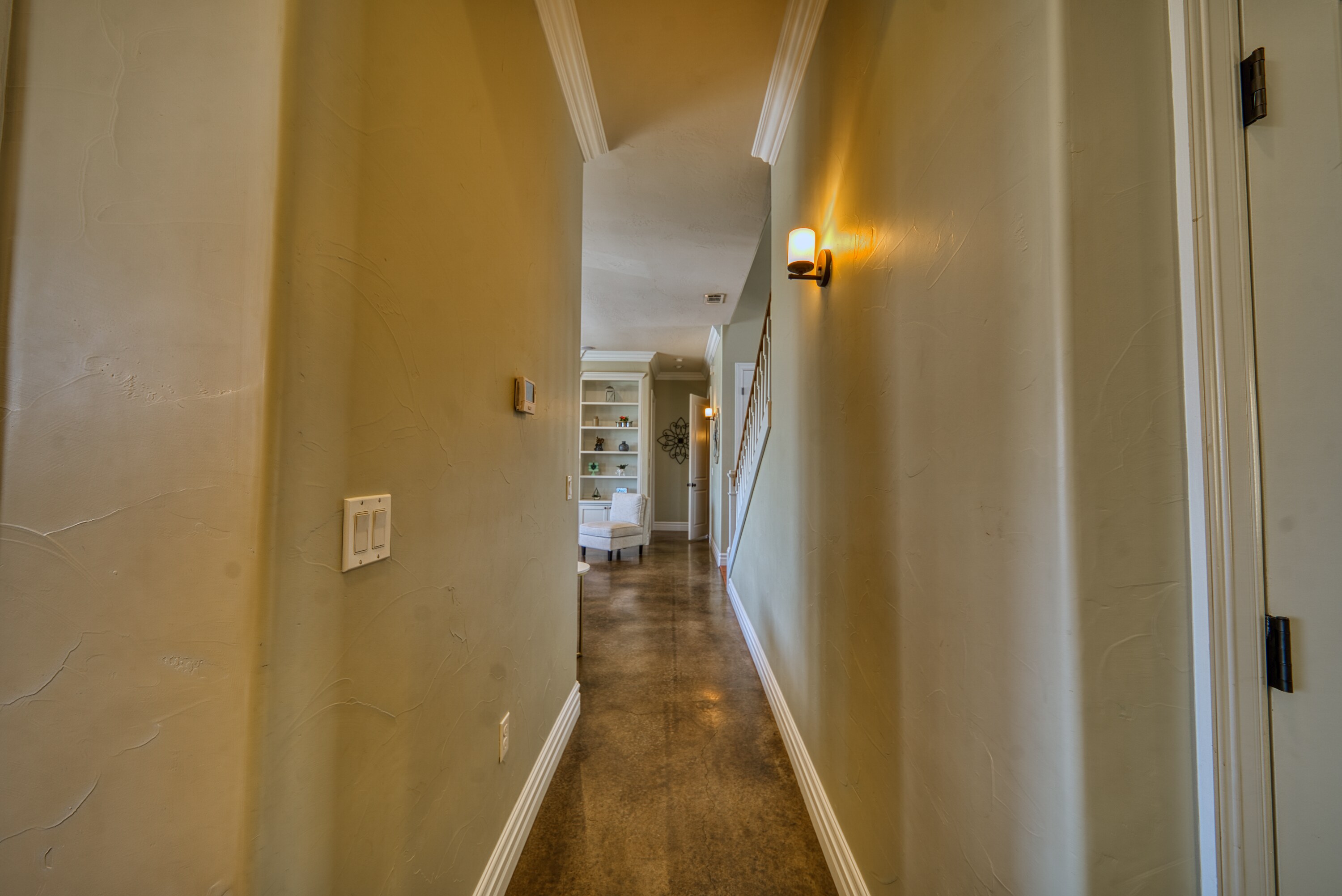 Carlsbad, New Mexico, 88220, United States, 5 Bedrooms Bedrooms, ,4 BathroomsBathrooms,Residential,For Sale,1974334