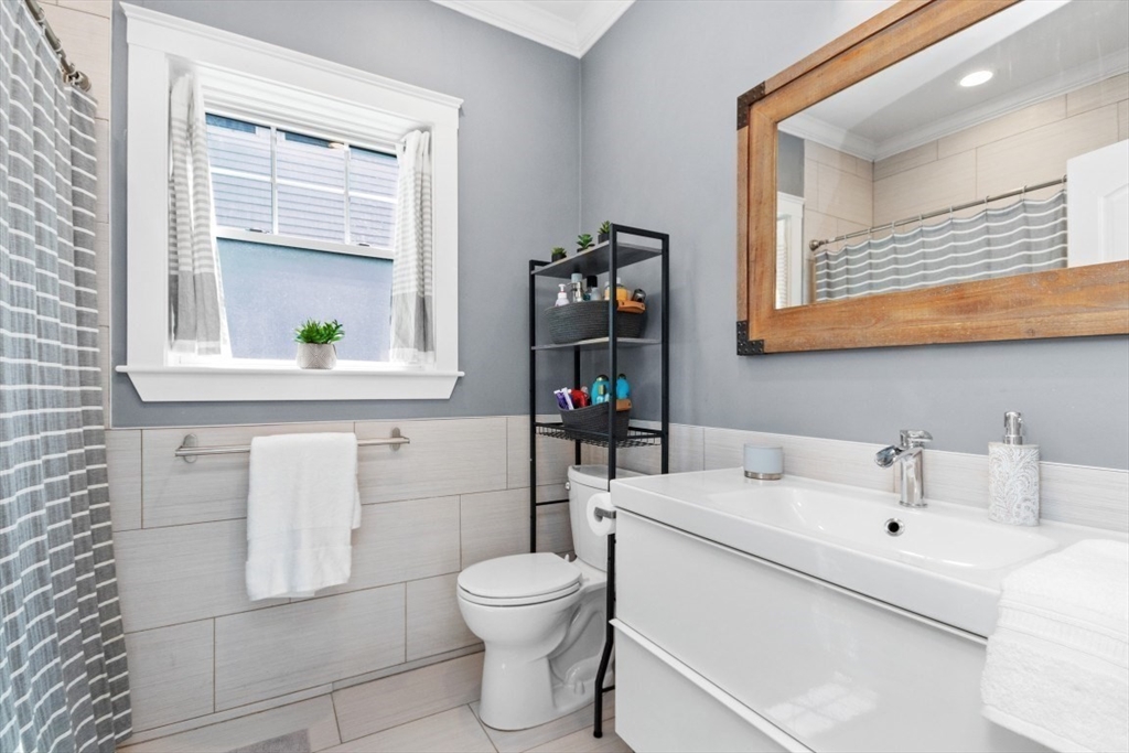 Boston, Massachusetts, 02136, United States, 3 Bedrooms Bedrooms, ,3 BathroomsBathrooms,Residential,For Sale,1947073