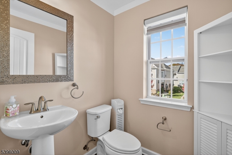 Sayreville Boro, New Jersey, 08859, United States, 2 Bedrooms Bedrooms, ,3 BathroomsBathrooms,Residential,For Sale,1989005