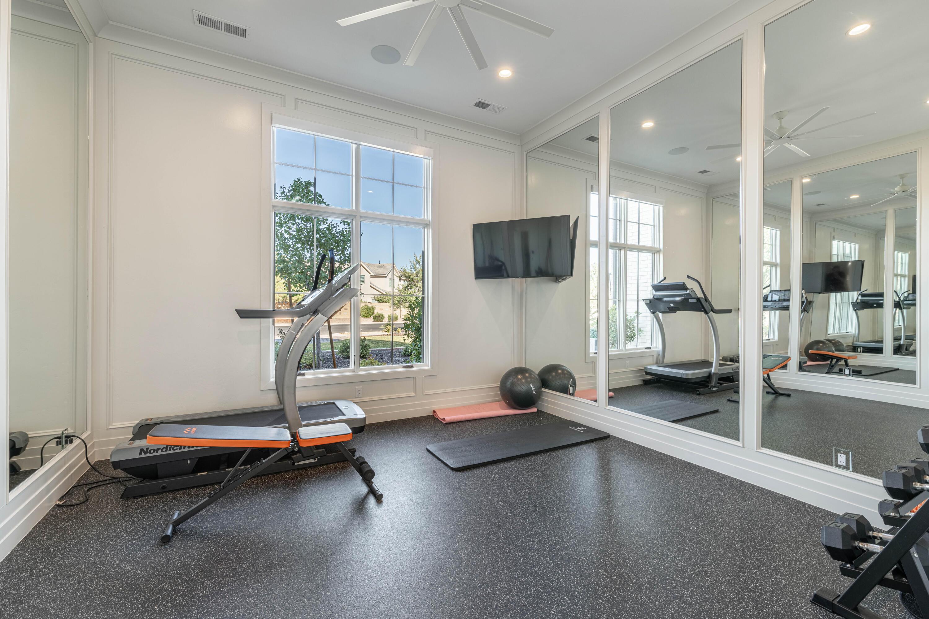 Washington, Utah, 84780, United States, 5 Bedrooms Bedrooms, ,6 BathroomsBathrooms,Residential,For Sale,1981729