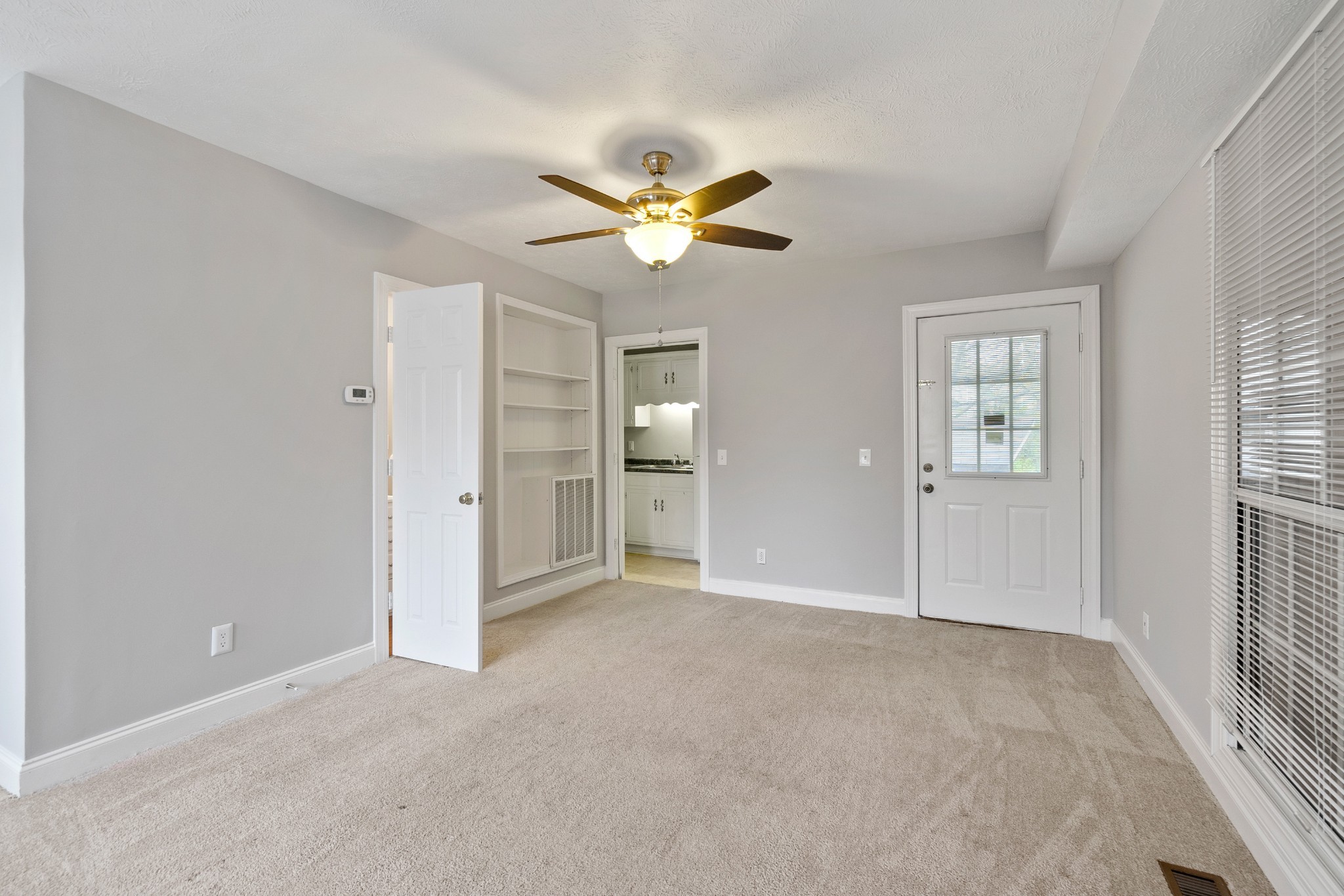  5800 Labrador Ln, Antioch, TN, 37013 - 物件實景