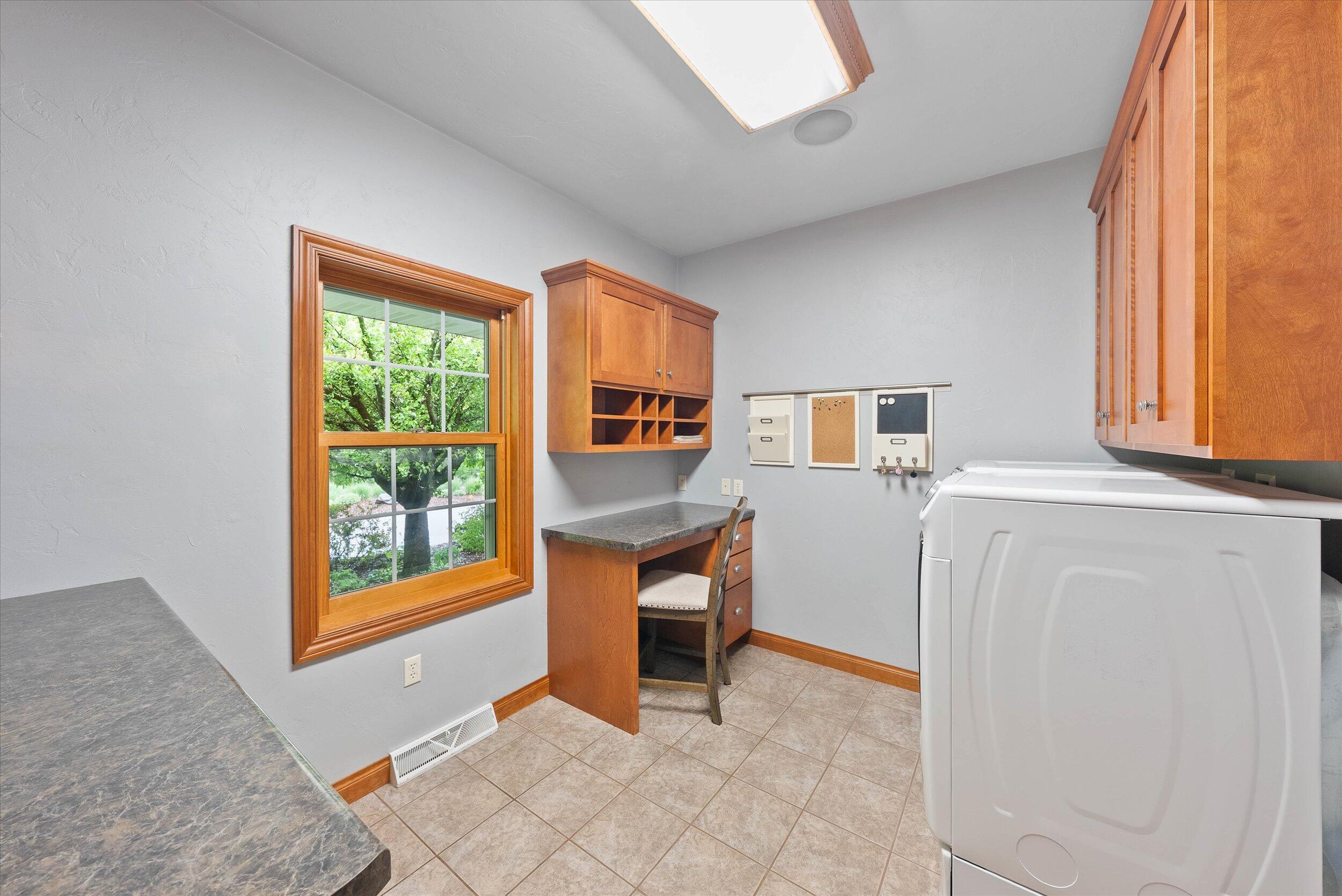 West Bend, Wisconsin, 53095, United States, 4 Bedrooms Bedrooms, ,4 BathroomsBathrooms,Residential,For Sale,1847652