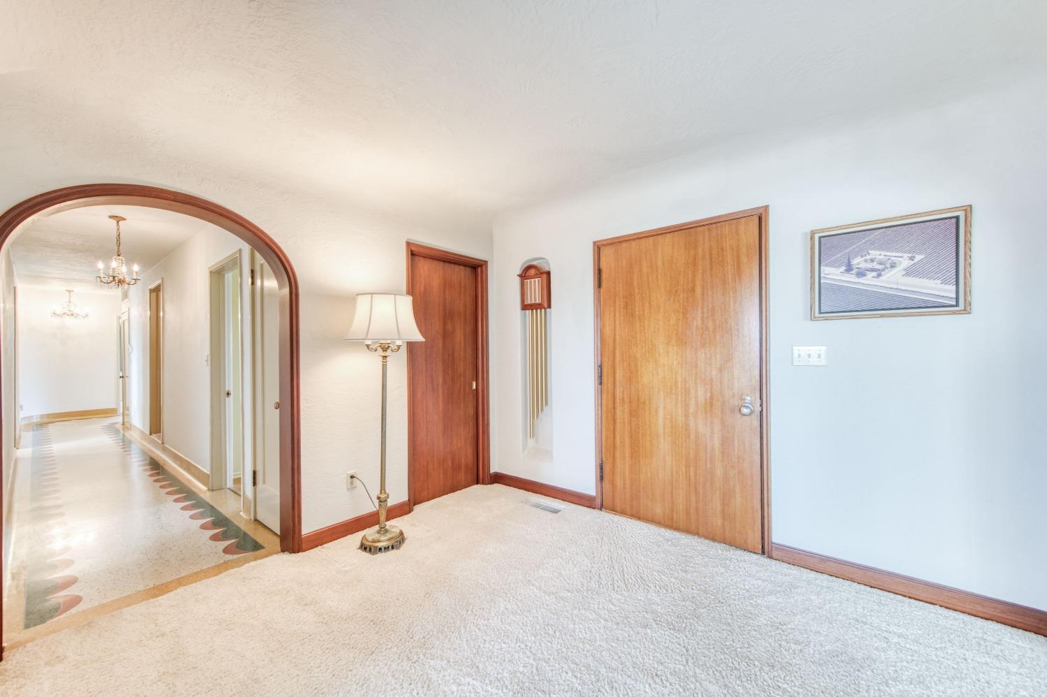 Kerman, California, 93630, United States, 5 Bedrooms Bedrooms, ,3 BathroomsBathrooms,Residential,For Sale,1928392